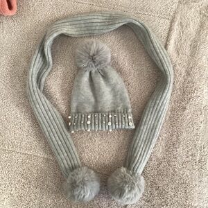 NEW Gray Pom-Pom Kids Scarf and Hat Set